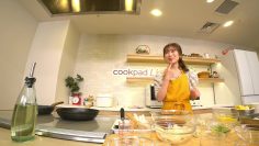 230428 cookpadLive – Konya, Manatsu to Nani Taberu 02 – Studio View – ex-Nogizaka46 Akimoto Manatsu – FHD.mp4-00001