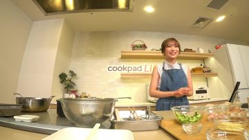 230719 cookpadLive – Konya, Manatsu to Nani Taberu 05 – Studio View – ex-Nogizaka46 Akimoto Manatsu – HD.mp4-00009